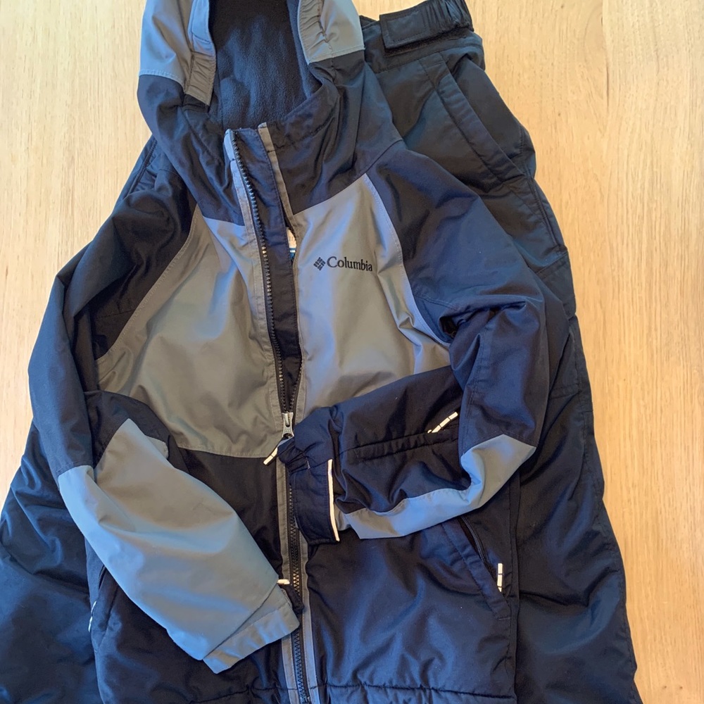 Boys  Size Small Columbia Snowsuit
